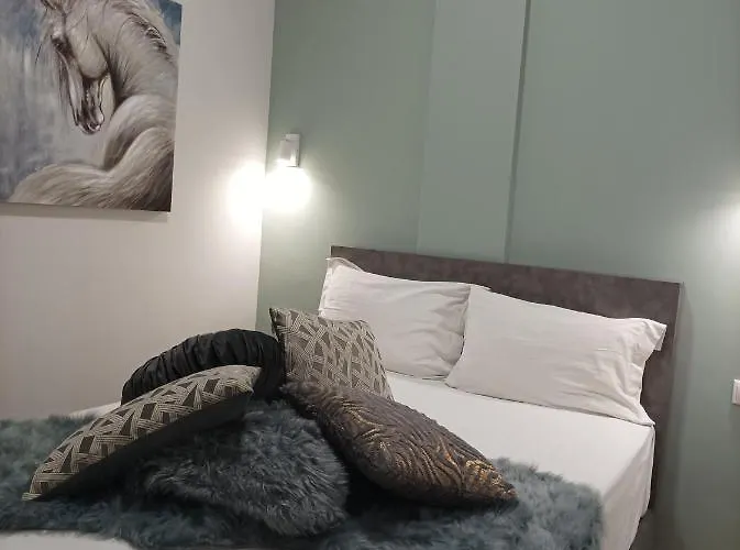 Atelier Deluxe Apt.